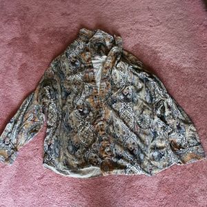 Designed long sleeve button up